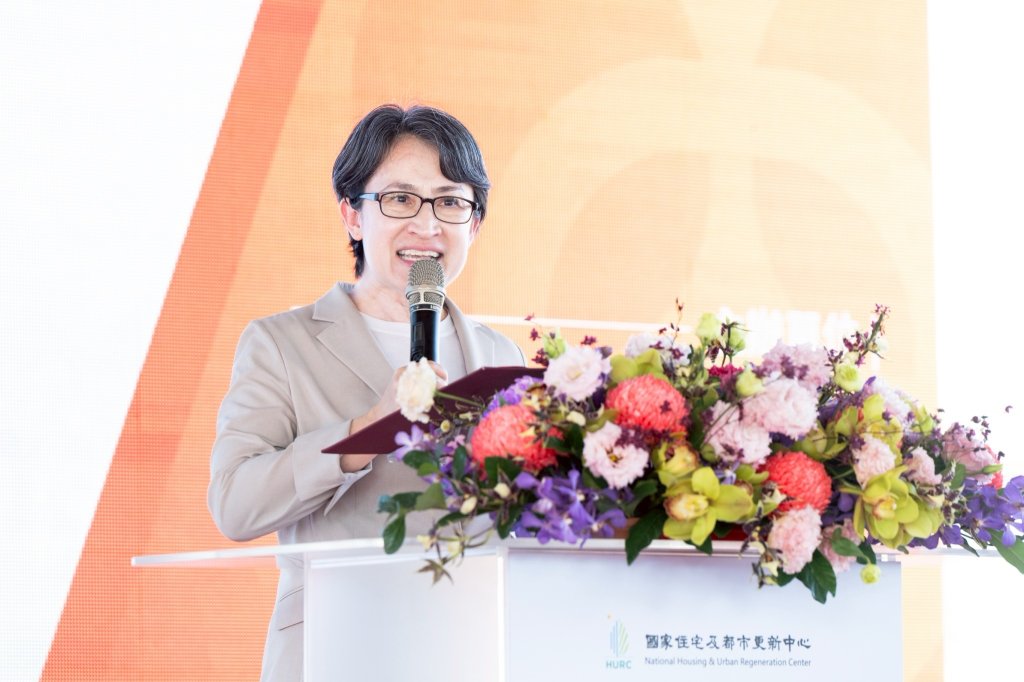 蕭美琴低調探視陳菊！公開行程前「提早到高雄」被問及2字回：謝謝