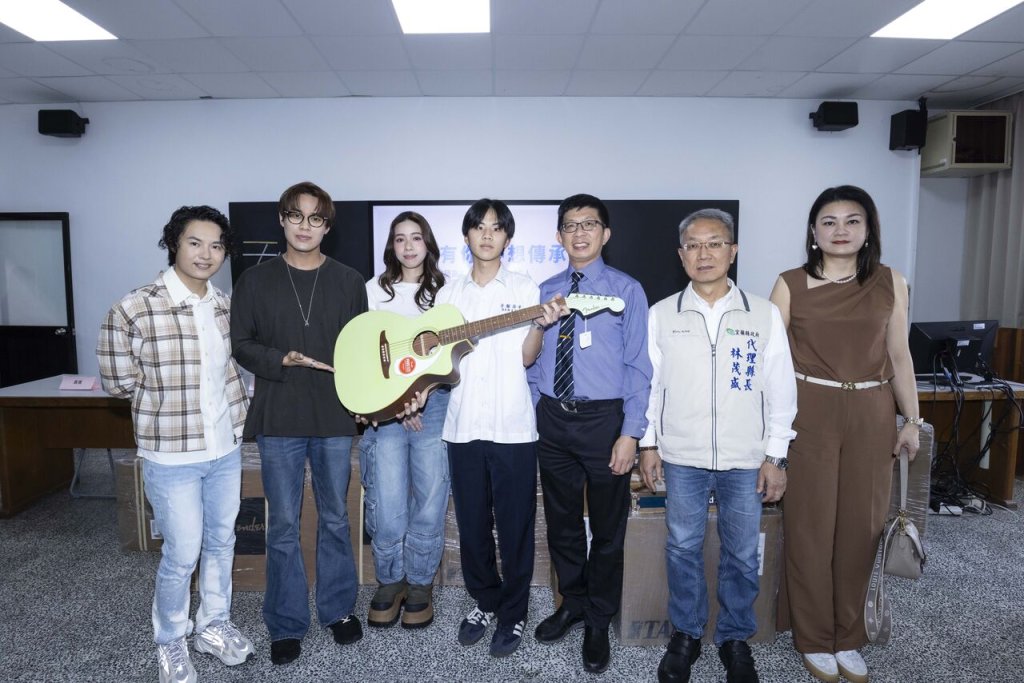 告五人返鄉捐宜蘭高中整批樂器、送救護車　暖心回饋宜蘭