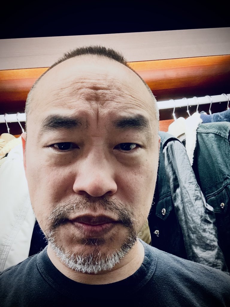 遇中東局勢爆倉769萬剩42萬！麻吉大哥黃立成自嘲自剪頭髮省錢