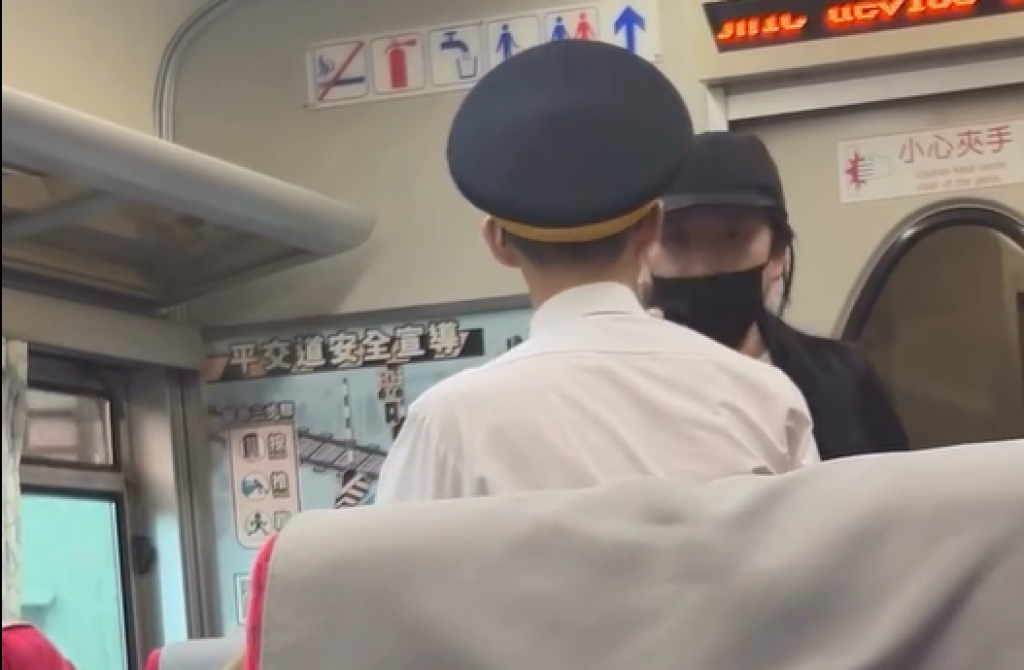 影／莒光號女乘客「拒驗票」　嗆列車長：你以為你是誰、身分證拿出來