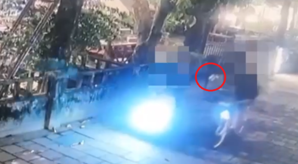 打人畫面曝光！屏東勝利星村行路糾紛男子遭襲頭　警鎖定對象追緝