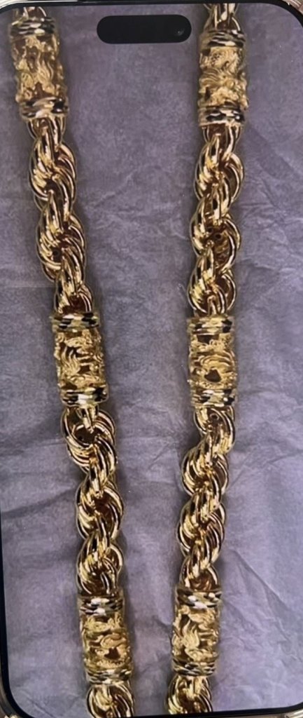 「金包銀」換真金苗栗銀樓損失40餘萬！ 　苗警1小時內逮人追回黃金項鍊及贓款