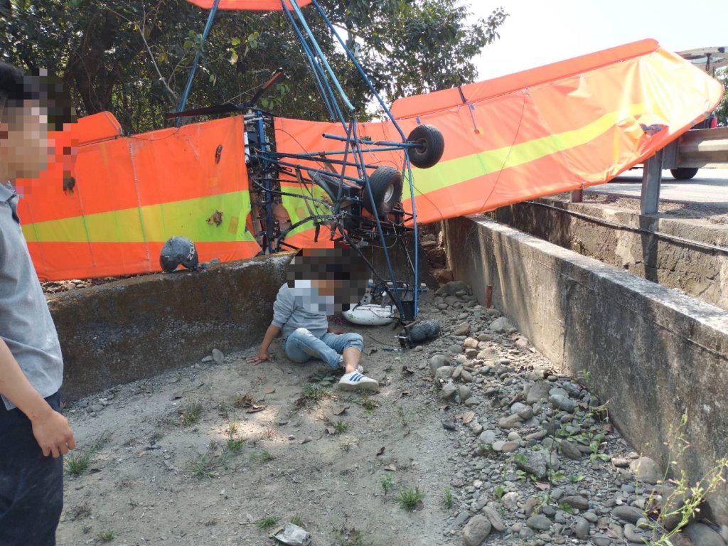 屏東動力滑翔翼墜落！　1人受傷