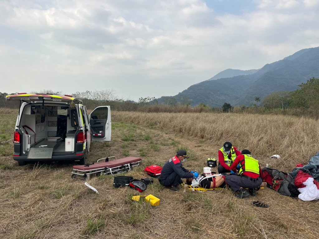 屏東賽嘉滑翔傘墜落！　1人OHCA 
