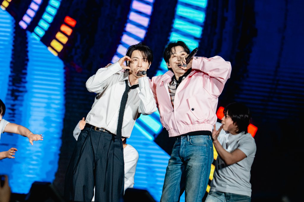 直擊／SJ D&E登台！ANNIE狂喊安可　歐巴加碼大放送「整場成潑水節」