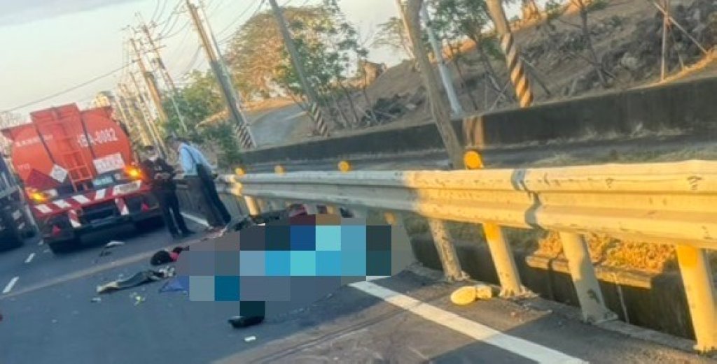 快訊／高雄一天2死亡車禍！男騎士倒地當場慘死