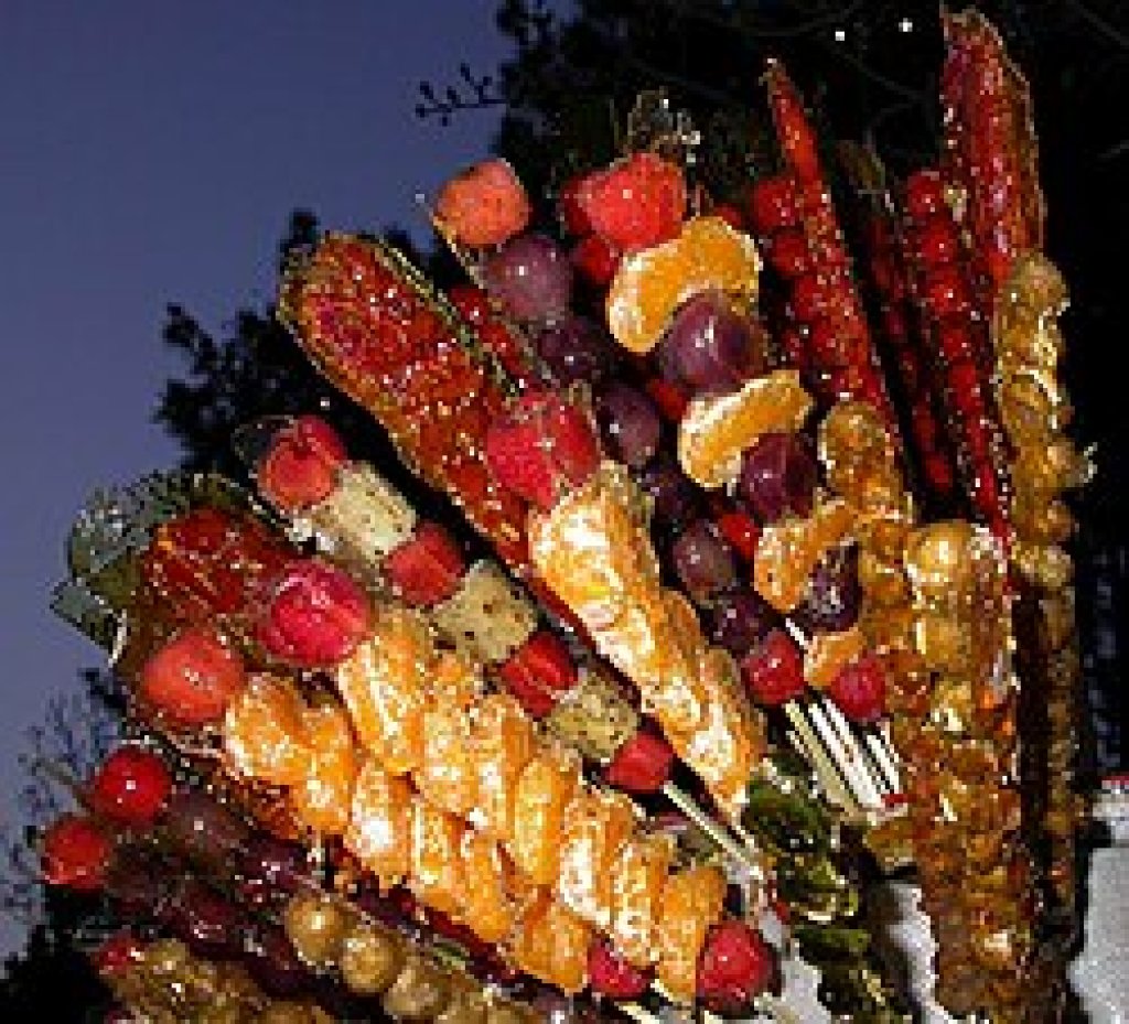 糖葫蘆吃到飽1699元掀熱議！網酸：吃完直接看醫生？