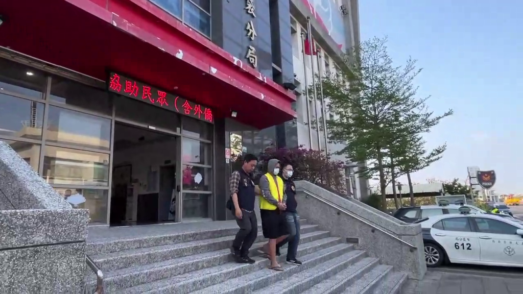 嘉義20歲軍人陪友喬債！遭「猛刺砍頭」倒臥血泊亡　凶嫌3小時落網