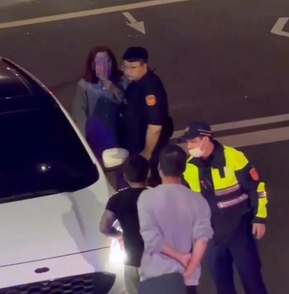 酒後翻情變舊帳！台中太平男女深夜街頭衝突　快打警力到場制止究辦