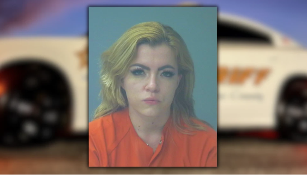 美國24歲女與哈士奇「人獸交」　且持有兒童色情影像遭起訴