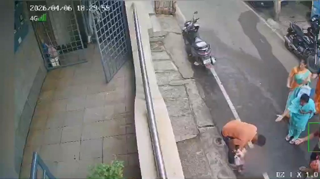 影／恐怖瞬間！印度1歲半女童3樓墜下「母目睹嚇癱昏倒」　過程全被監視器拍下