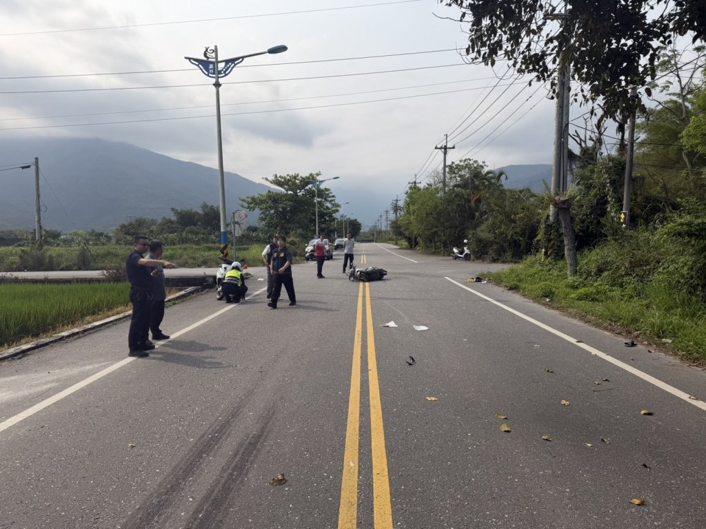 花蓮鳳林無號誌路口機車、聯結車相撞！6旬翁載7旬友人雙亡