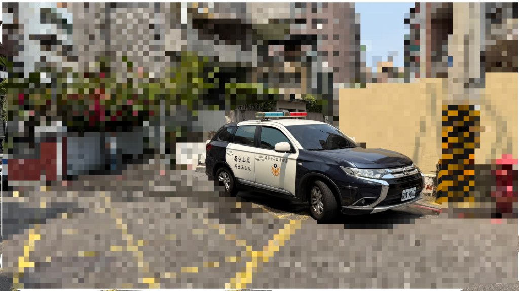 高雄男跌落排水溝！警消到場救起「人明顯死亡」