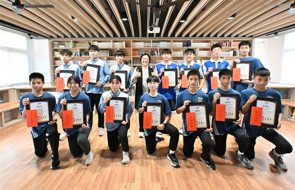 全國中學運動會，彰縣奪得 24金、28銀、32銅計84面獎牌