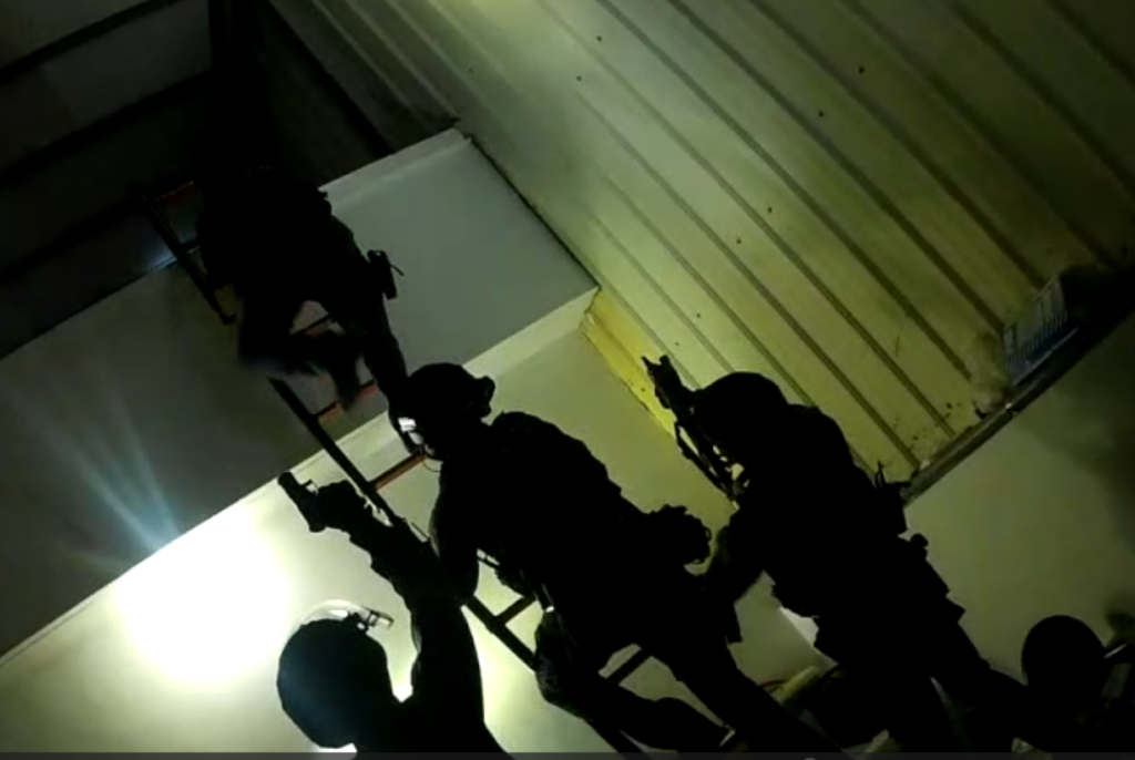 台中驚傳鋼珠彈隨機槍擊！　警方強力攻堅逮捕4嫌