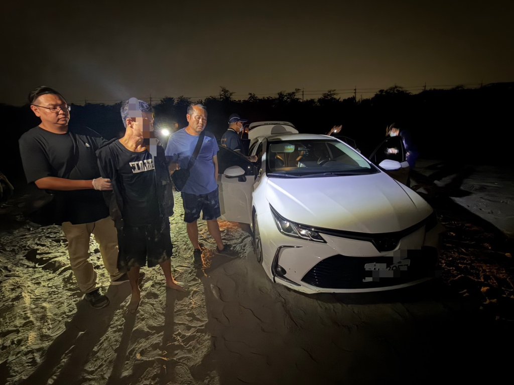 抓到了！高雄自小客車拒檢衝撞警開3槍逃逸　駕駛落跑3小時落網涉毒駕