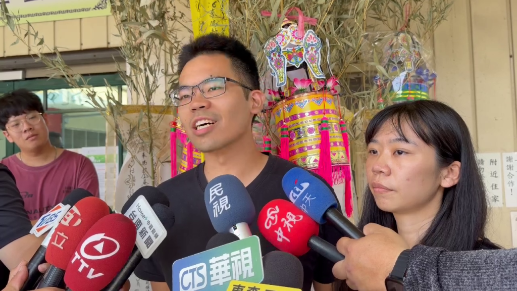 等了5天才來！女大生牽緊父母赴靈堂道歉　家屬淚崩拒接受：誰牽妹妹走完路