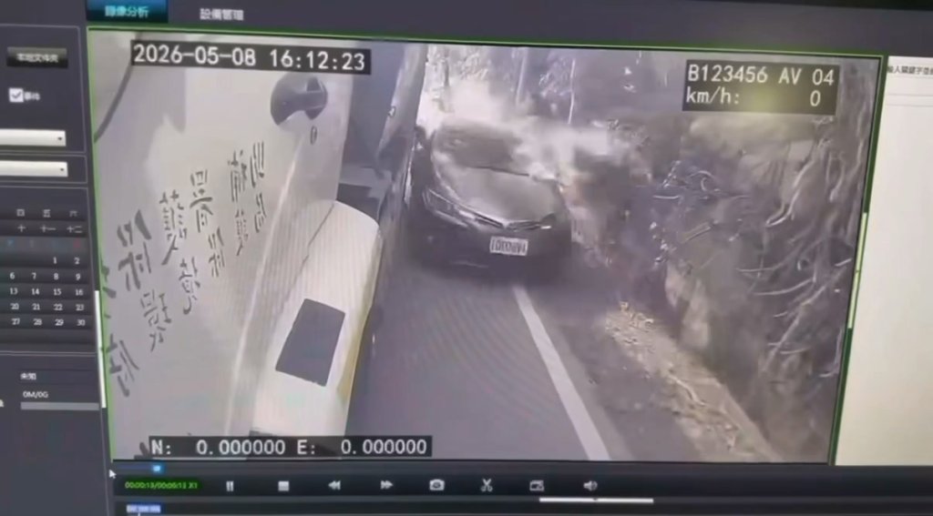 影／台南死亡車禍！家庭主婦路邊倒垃圾　慘遭「路肩超車」車輛高速撞飛亡