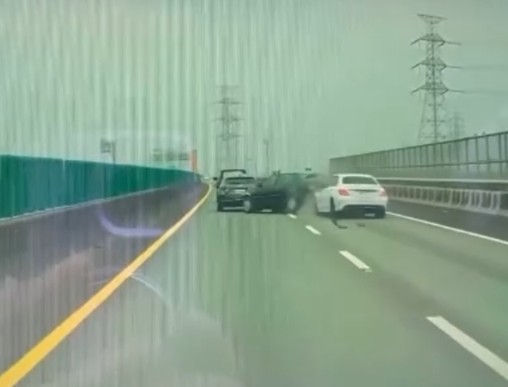 國道四號酒駕肇事！　賓士車酒駕追撞前車釀3傷