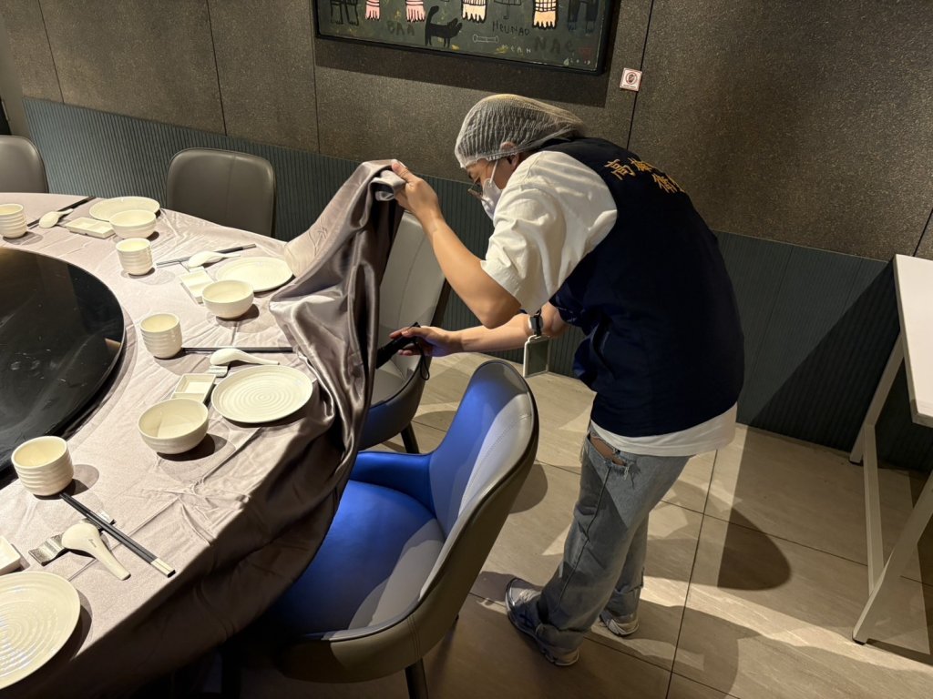 蟑螂爬上餐桌！承億酒店認「有這回事」衛生局最高罰300萬
