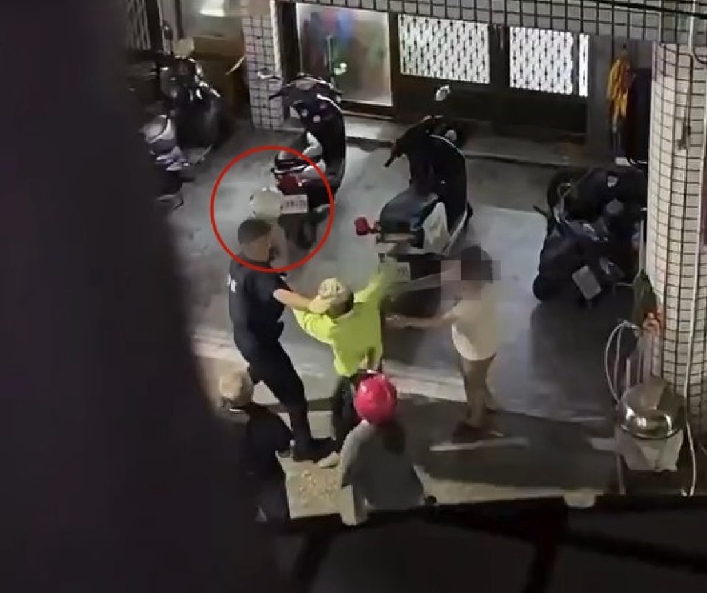 酒駕翁趴趴走！警追到家失控「拿安全帽猛砸」　男警遭記過送辦