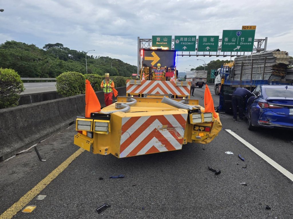 國道三輔駕車肇事！　釀緩撞車又被撞兩人受傷