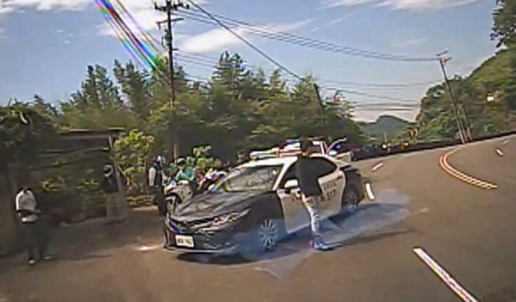 台三線苗栗獅潭鄉路段重機肇事！　撞傷兩名越南籍行人騎士亦受傷送醫