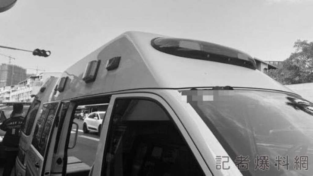 獨／曳引車擦撞同向機車！女騎士斷肢命危「搶救中」