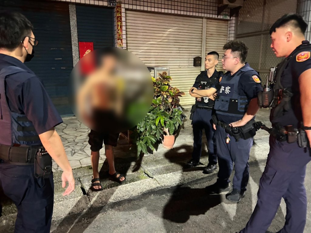 遺產分配談不攏！男子凌晨路邊狂摔奶粉罐　驚動警到場