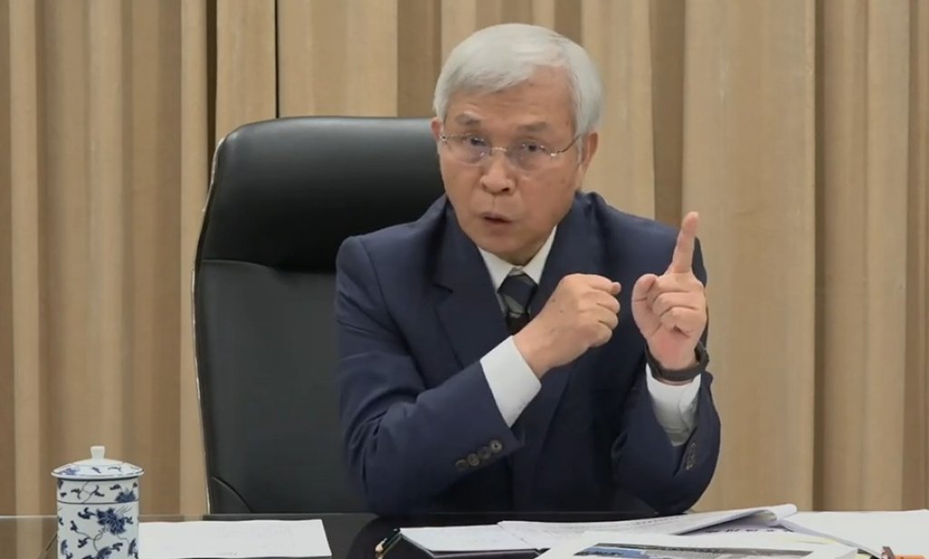 破通膨警戒線？央行總裁楊金龍：不排除採取「預防性升息」
