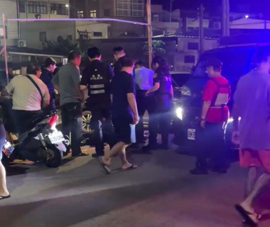 苗栗醉漢要求併桌被拒揚言砍人！　遭壓制管束提告恐嚇