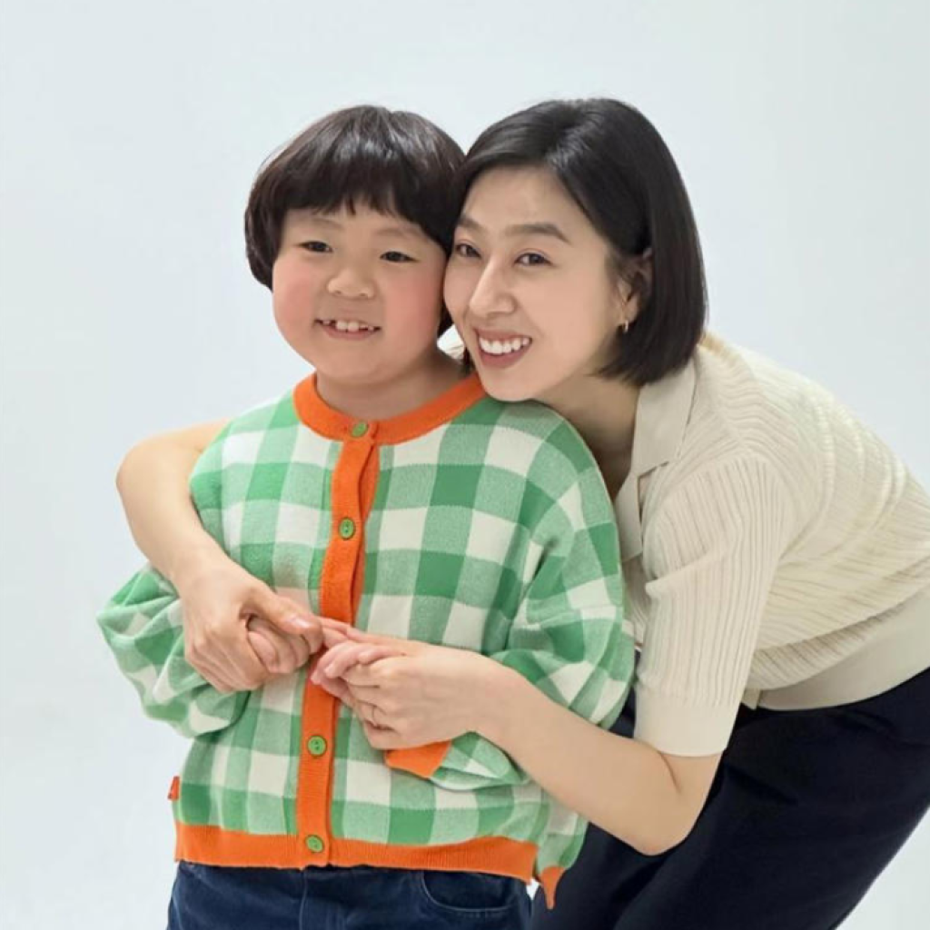《鐵拳教育》演出恐龍家長！朴智妍熬21年翻紅哭到哽咽