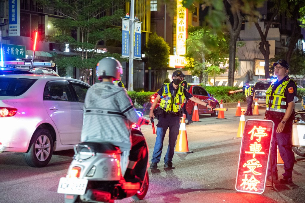 北中南同步宣戰毒駕！中市警動員500警力大掃蕩　唾液快篩上路陽性立即逮捕