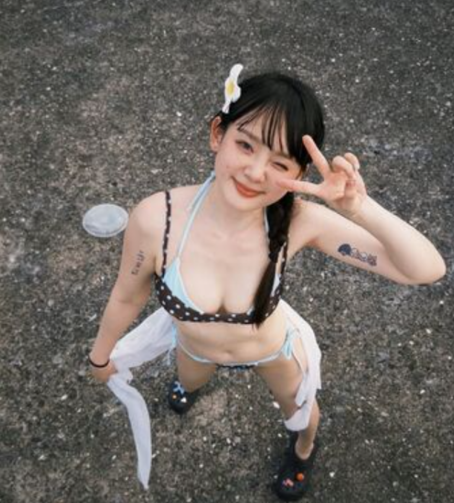 籃球女神洗菜穿「超小件比基尼」　遊綠島好身材大解放　