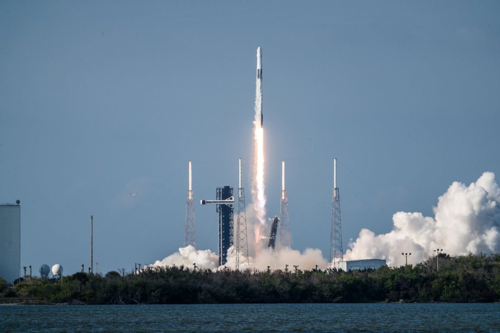 SpaceX熱潮降溫該下車？投資策略師分析太空股關鍵