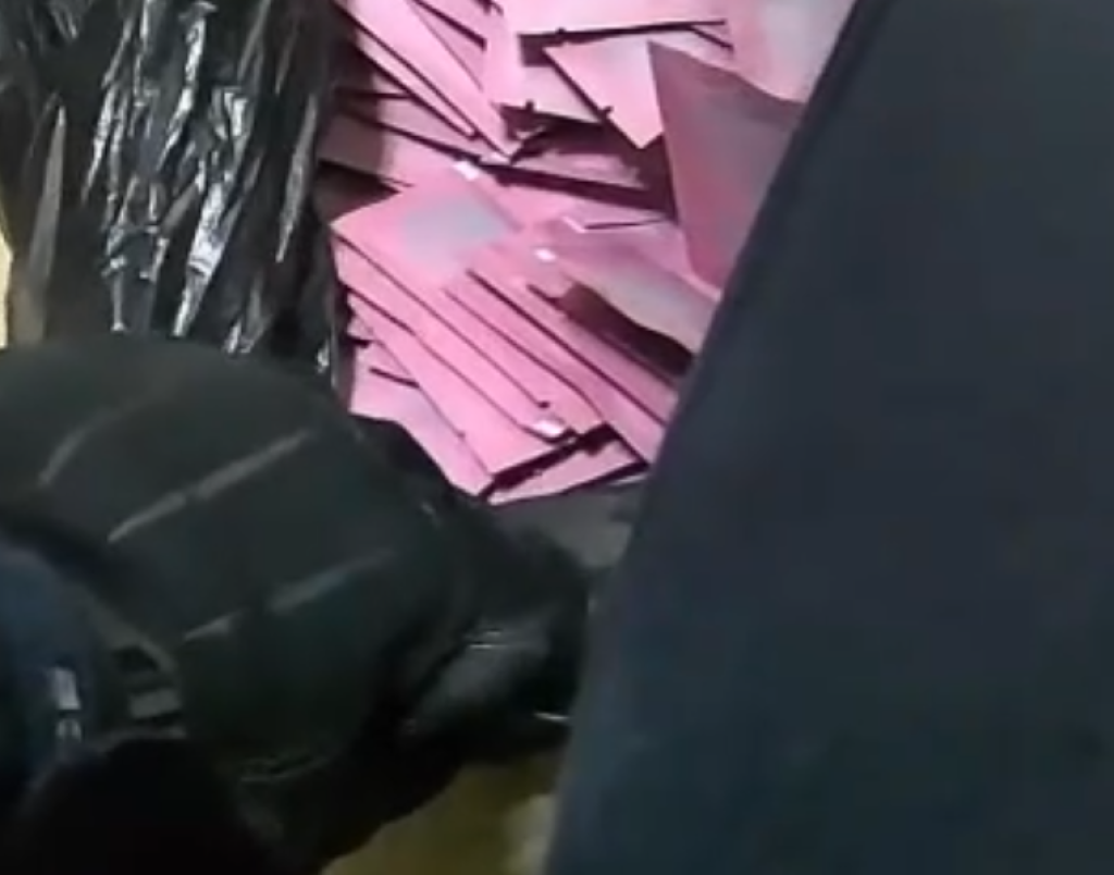 颱風天製毒！　新莊警破獲毒品咖啡包分裝場查扣逾400包毒品