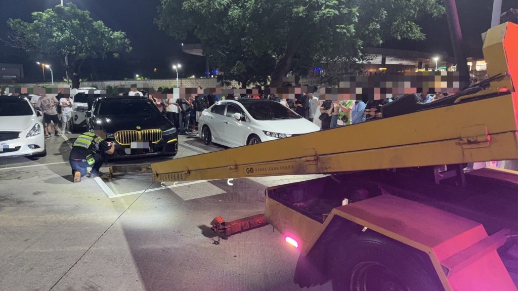 清水服務區車聚遭國道警夜掃　BMW掛註銷牌照當場拖吊　12件違規依法開罰