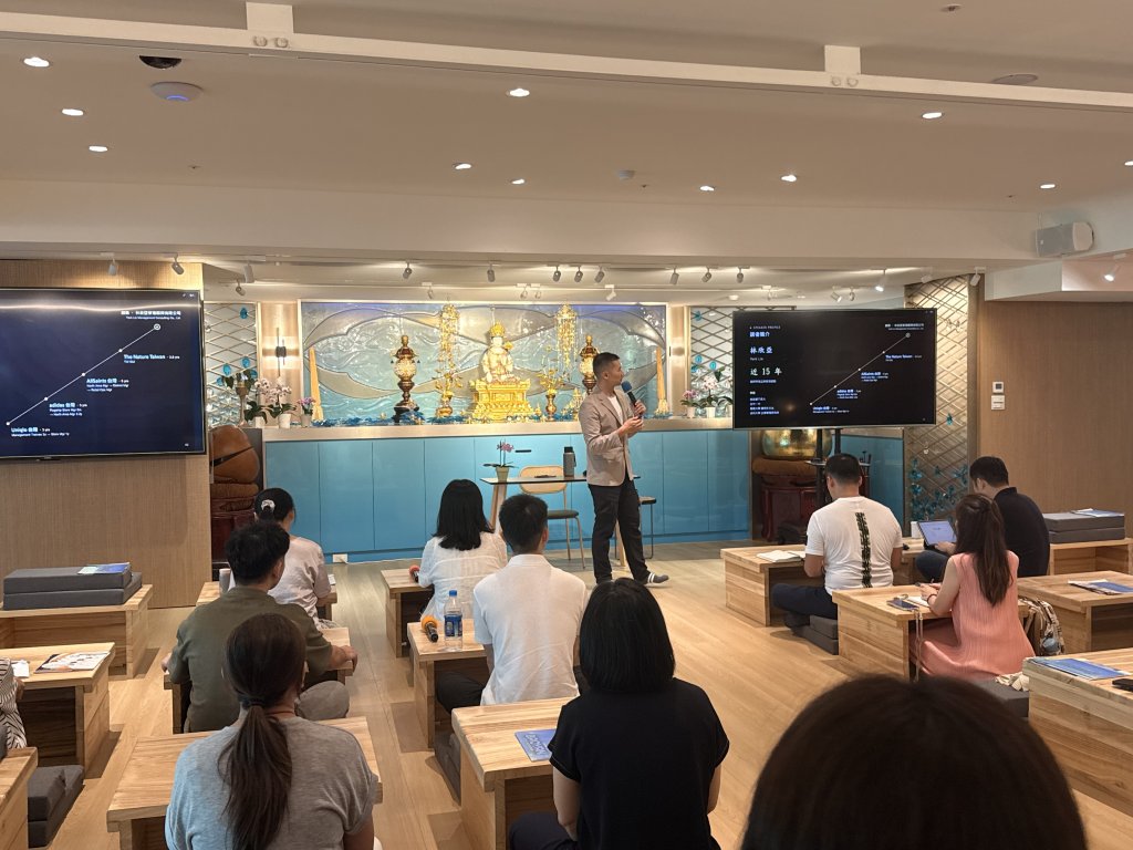 「活成一道光」系列講座／林欣亞主講「拓境之光」相信明天更美好
