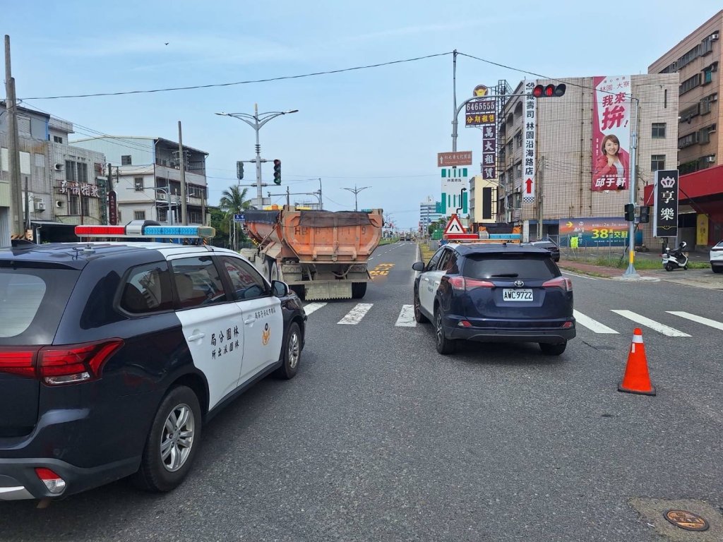 快訊／高雄死亡車禍！聯結車右轉撞機車　78歲女乘客當場死亡