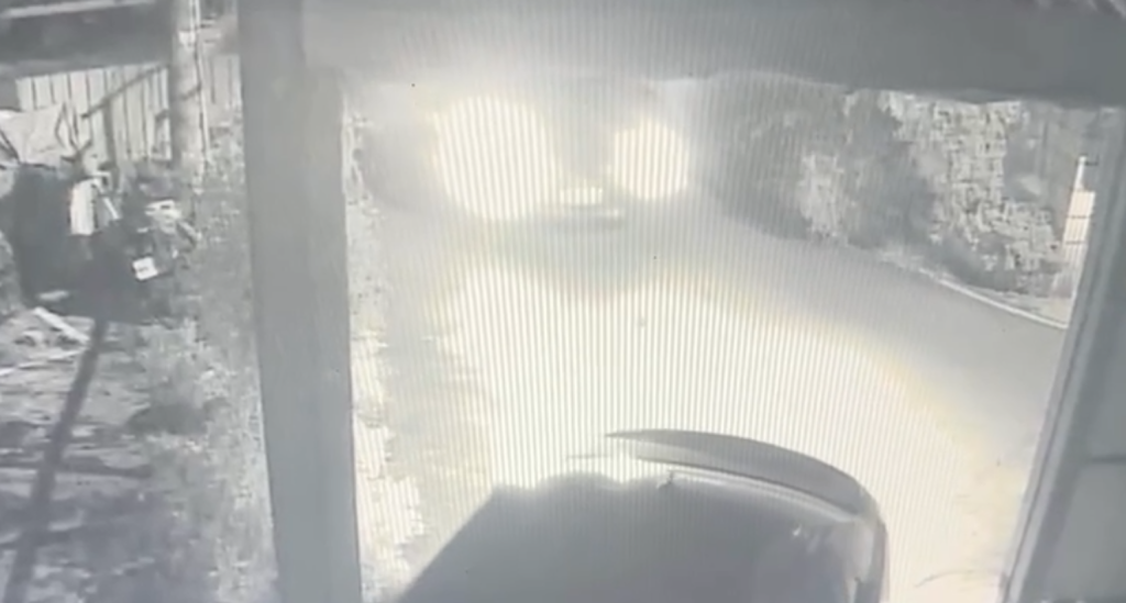 新莊槍響！債務糾紛駕車尾隨至停車場　開5槍後帶槍投案
