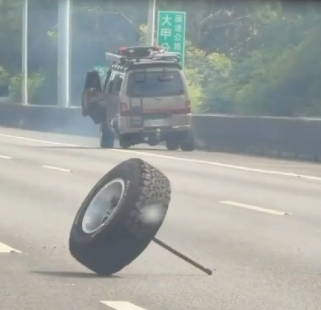 羽球國手李芳任直擊國道3號輪胎脫落！　「嚇出一身冷汗還好平安閃過有拜有保庇」