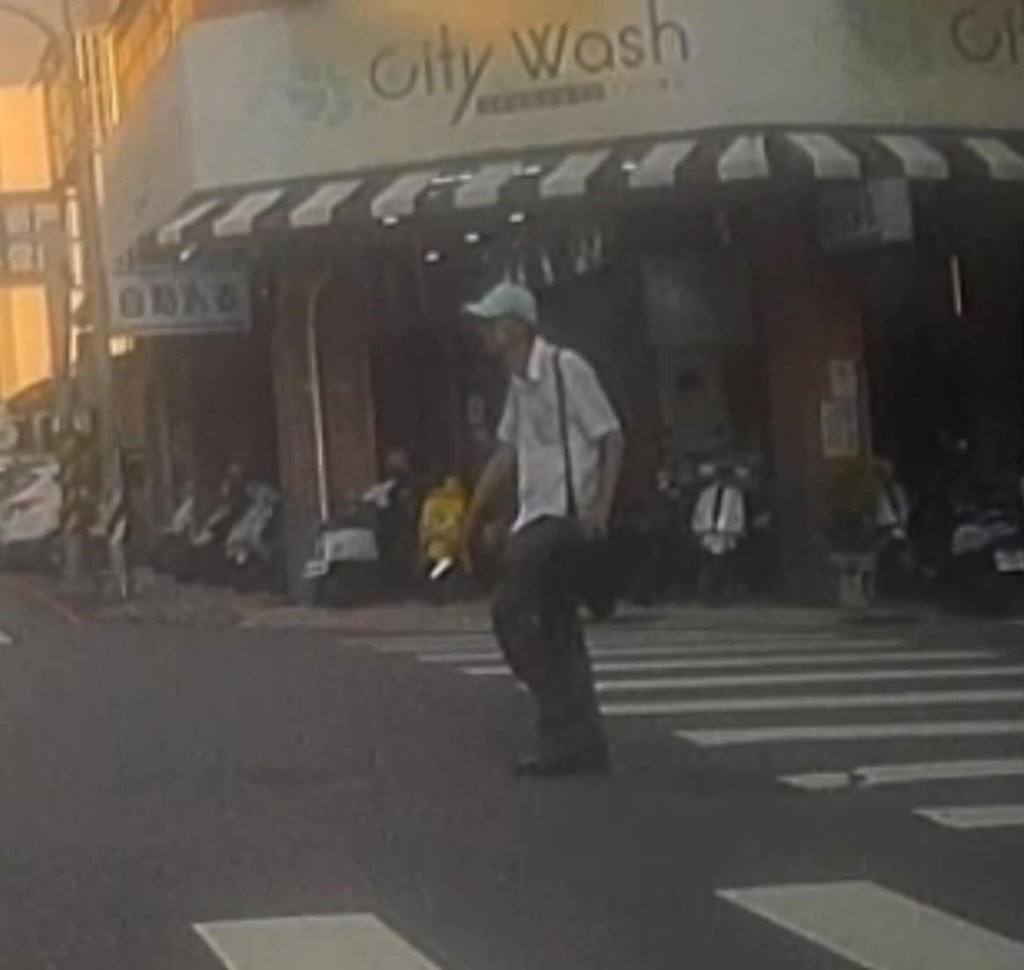 台中南屯男子持刀趴趴走？　警方：難認定為刀械未見亮刀揮舞