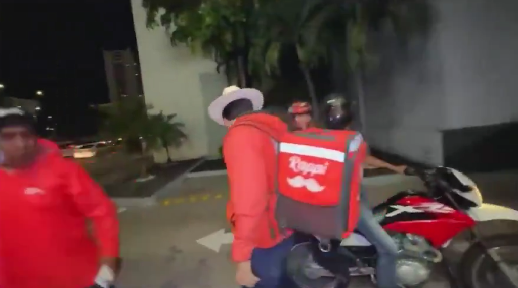 影／墨西哥65萬粉網紅「直播中遭槍手當街射殺」身亡　疑捲入毒梟派系鬥爭！總統下令徹查
