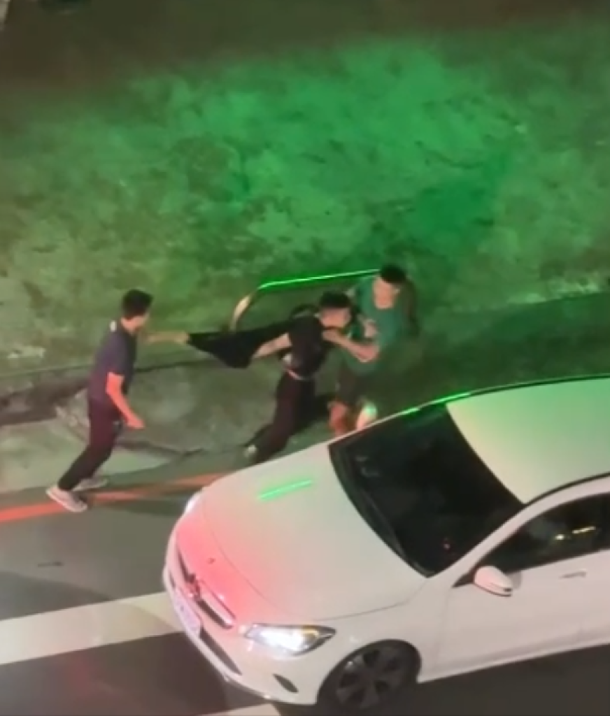 台中屁孩慶生玩過頭！　強拉壽星上車嗆「開槍」民眾誤以為押人