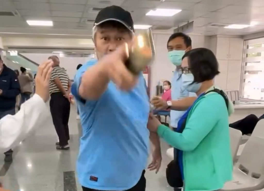 影／阿伯領藥號碼沒到就卡位　遭藥劑師勸阻後失控！大鬧台南郭綜合醫院　