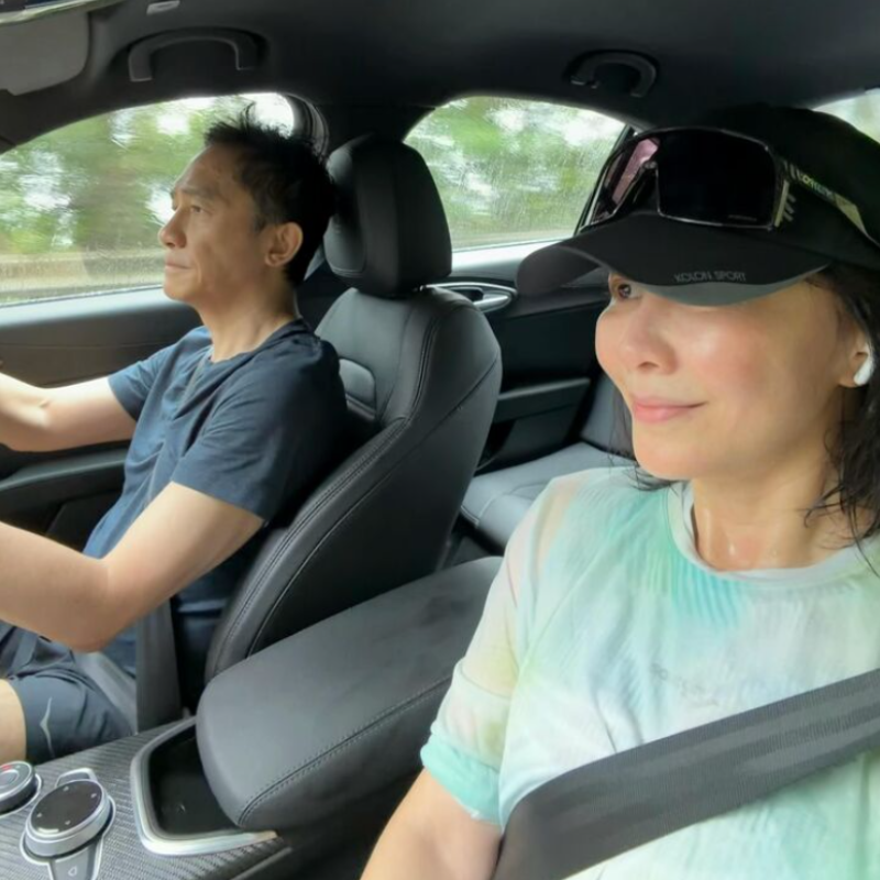 劉嘉玲曬「副駕視角」出賣梁朝偉！網：這能免費看嗎？　