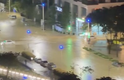 快訊／深夜雨彈轟炸！高雄鼓山、左營傳淹水災情