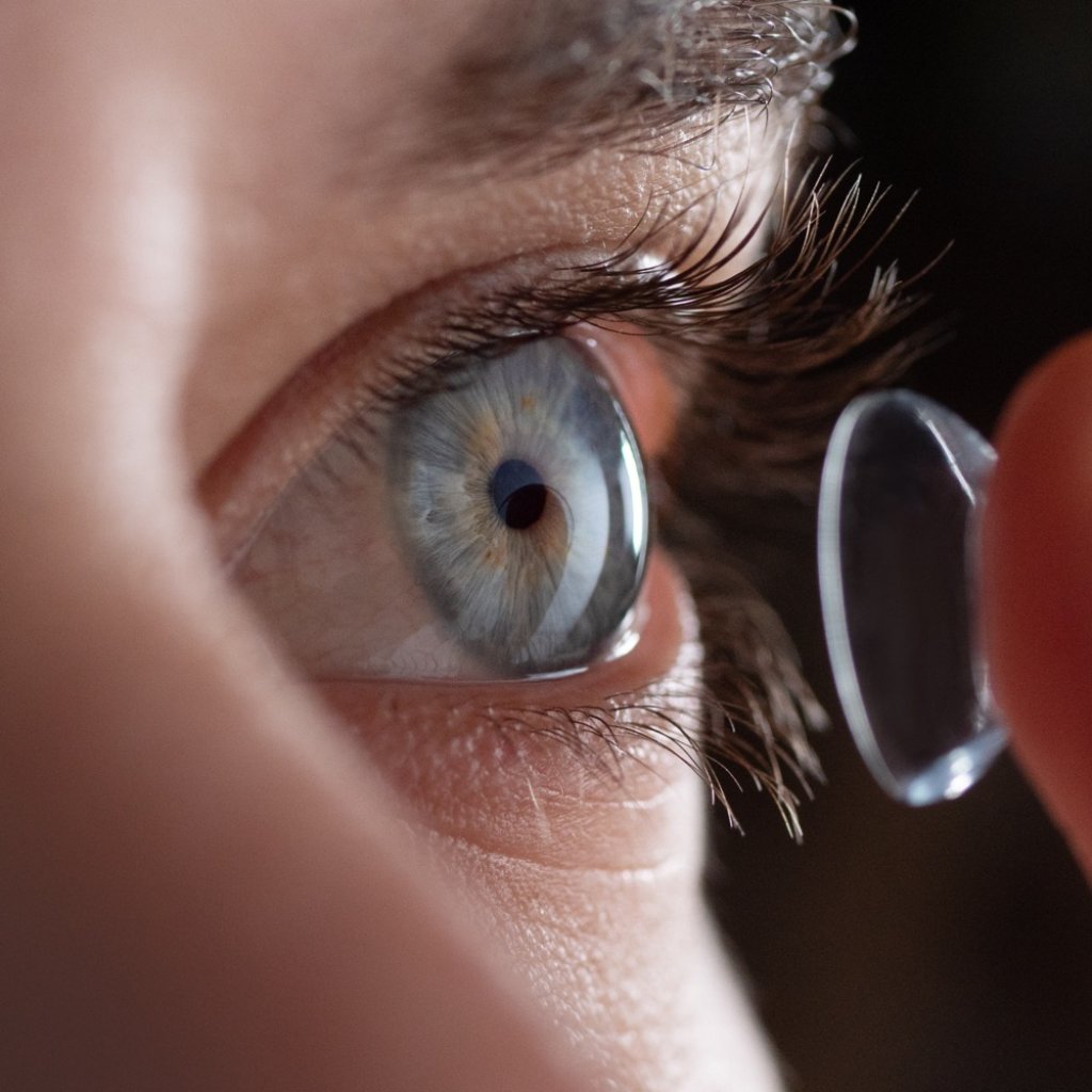 隱形眼鏡：FM-07,TM-0701T(賦予透氧性等)