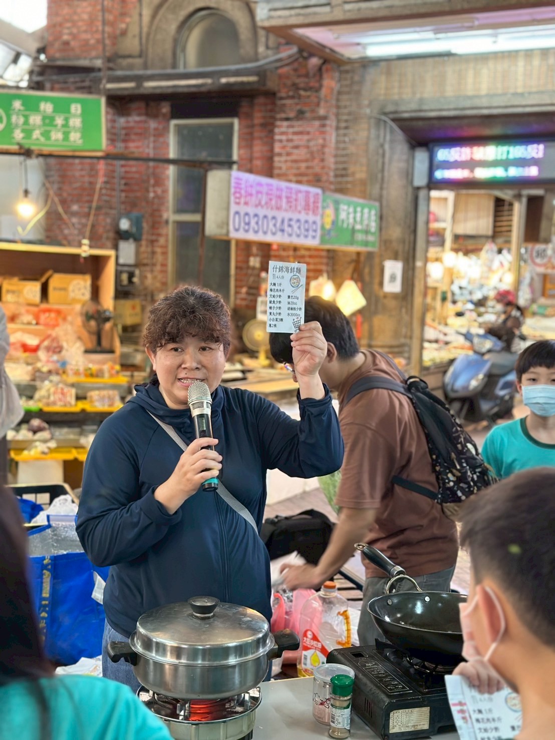 透過對話與互動,我們將個人的生命經驗轉化為推動社會前進的養分。