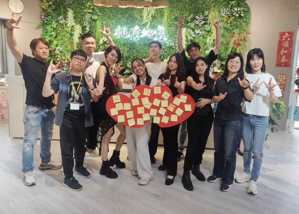 不是手語歌！「漂向北方」視形傳譯演出登場　燈光×戲劇×Rap公益打造無聲震撼饗宴        